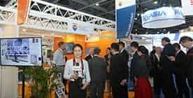 展會(huì)現(xiàn)場-參會(huì)代表報(bào)到2